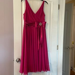 Beautiful pink dress-great for prom!